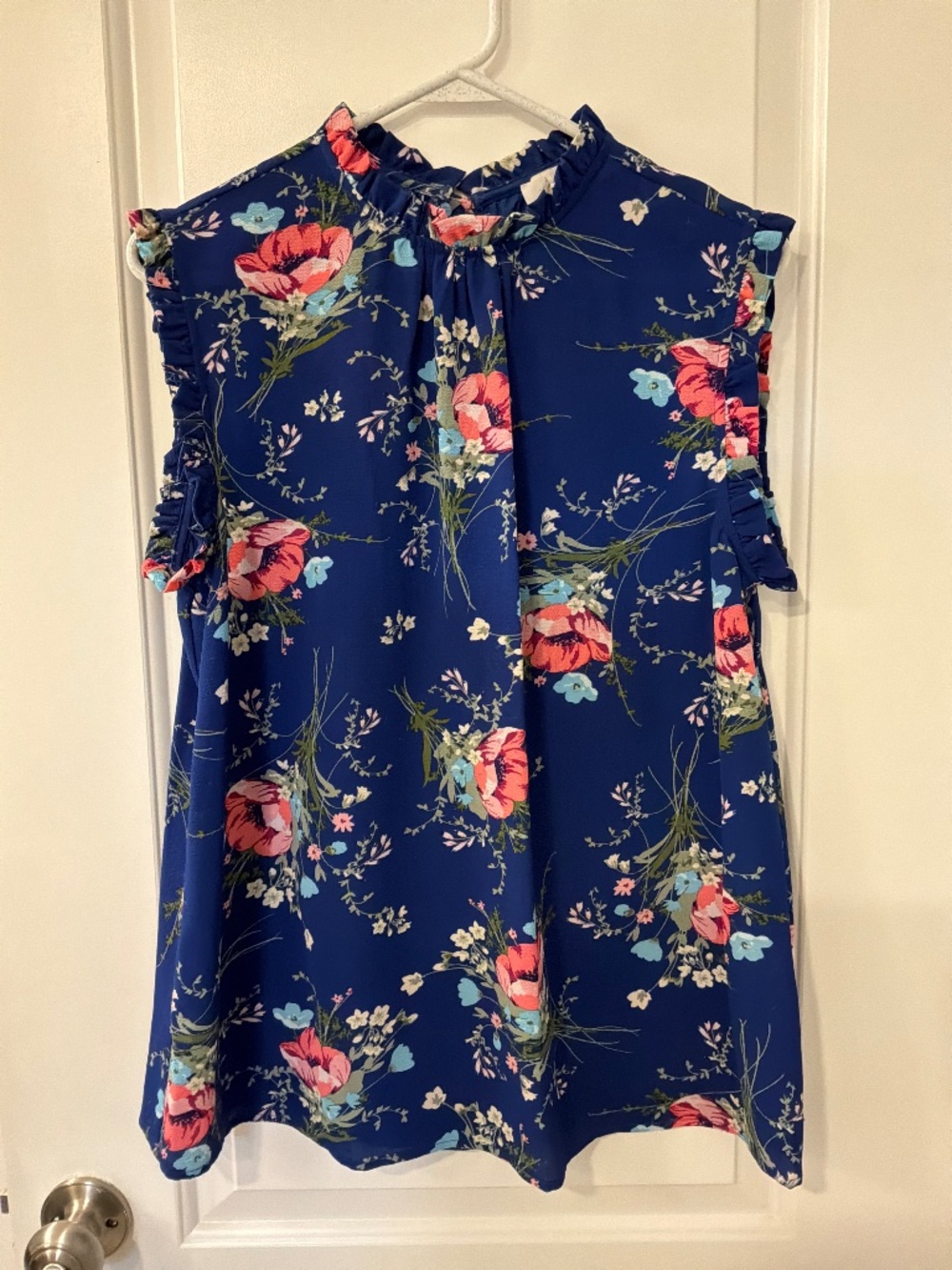 WAYF Sleeveless Floral Ruffle Top